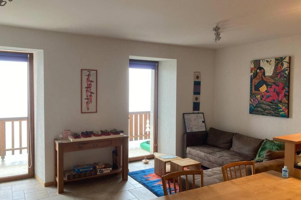Bel Appartement 2.5 Pieces Avec Balcon, Magnifique Vue Sur Le Glacier Des Grands Finhaut Buitenkant foto